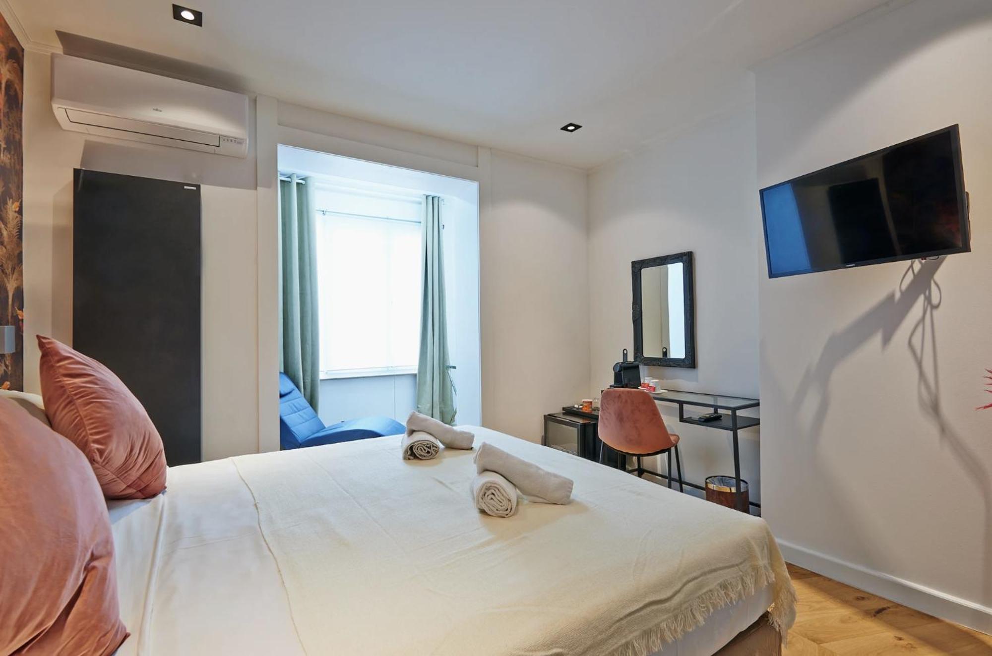 Hotel Les Ecrins Bruxelles Esterno foto